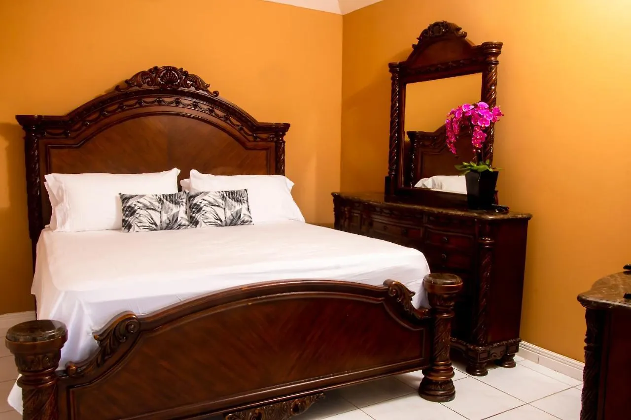 Vacation Getaway In Mango Walk Country Club Daire Montego Bay